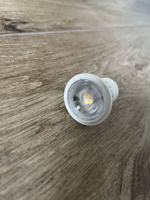 Żarówka Samsung led GU10
