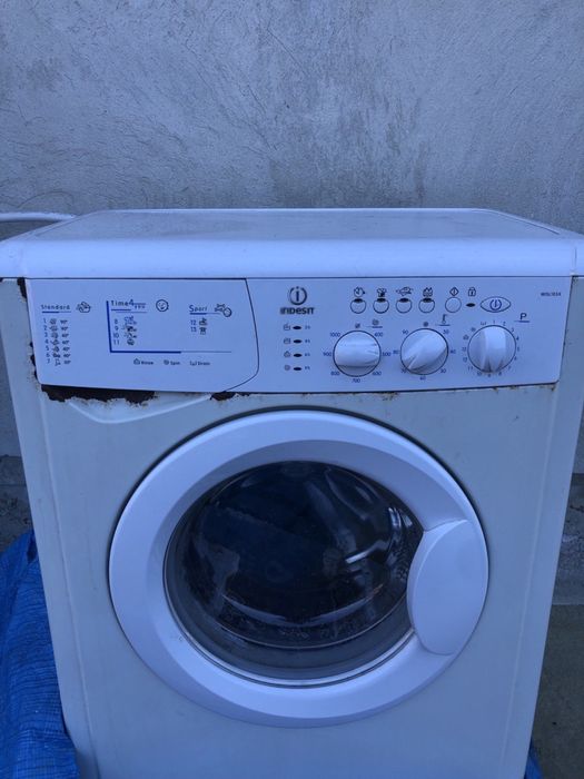 Продам пралку на запчастини