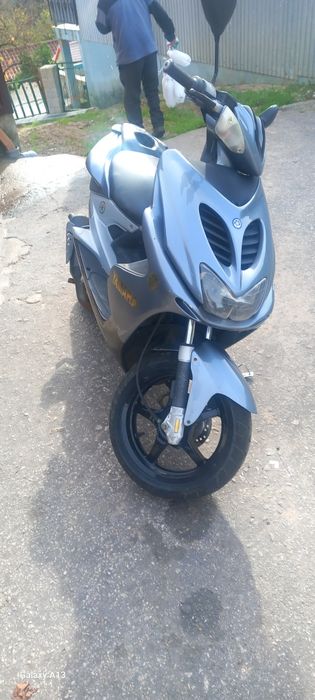 Vendo yamanha aerox