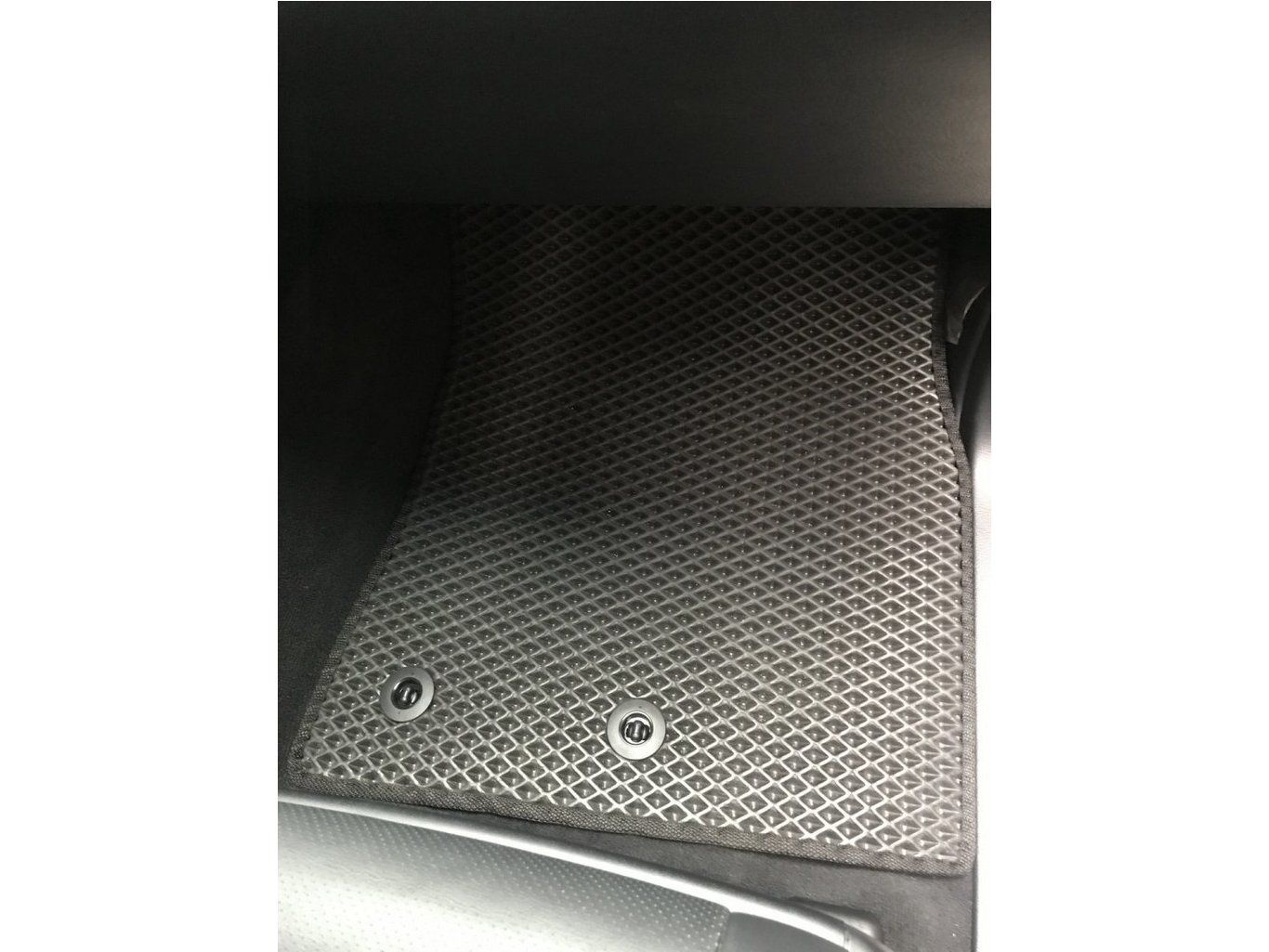 Toyota LC200 2012-2021 Коврики EVA (черные)