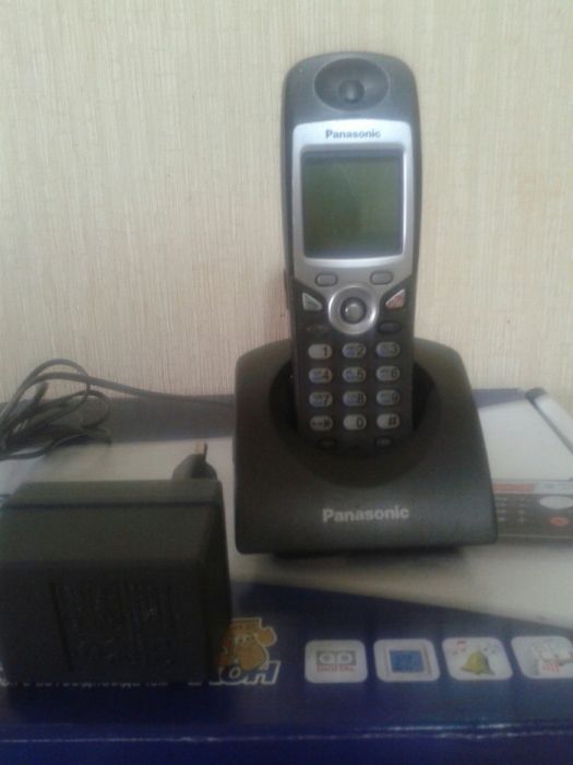 2 Телефони Panasonic