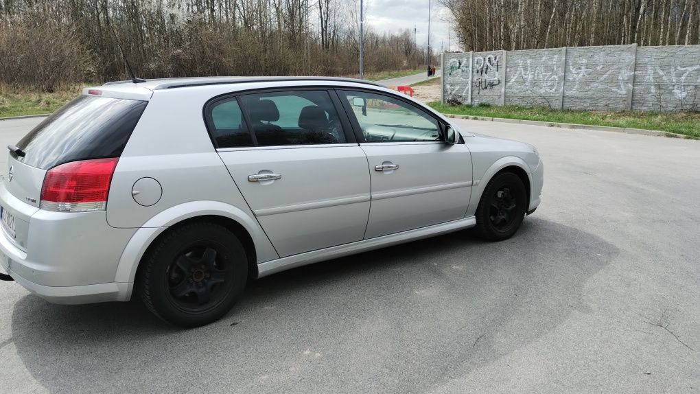 Opel signum 1.9 150 km