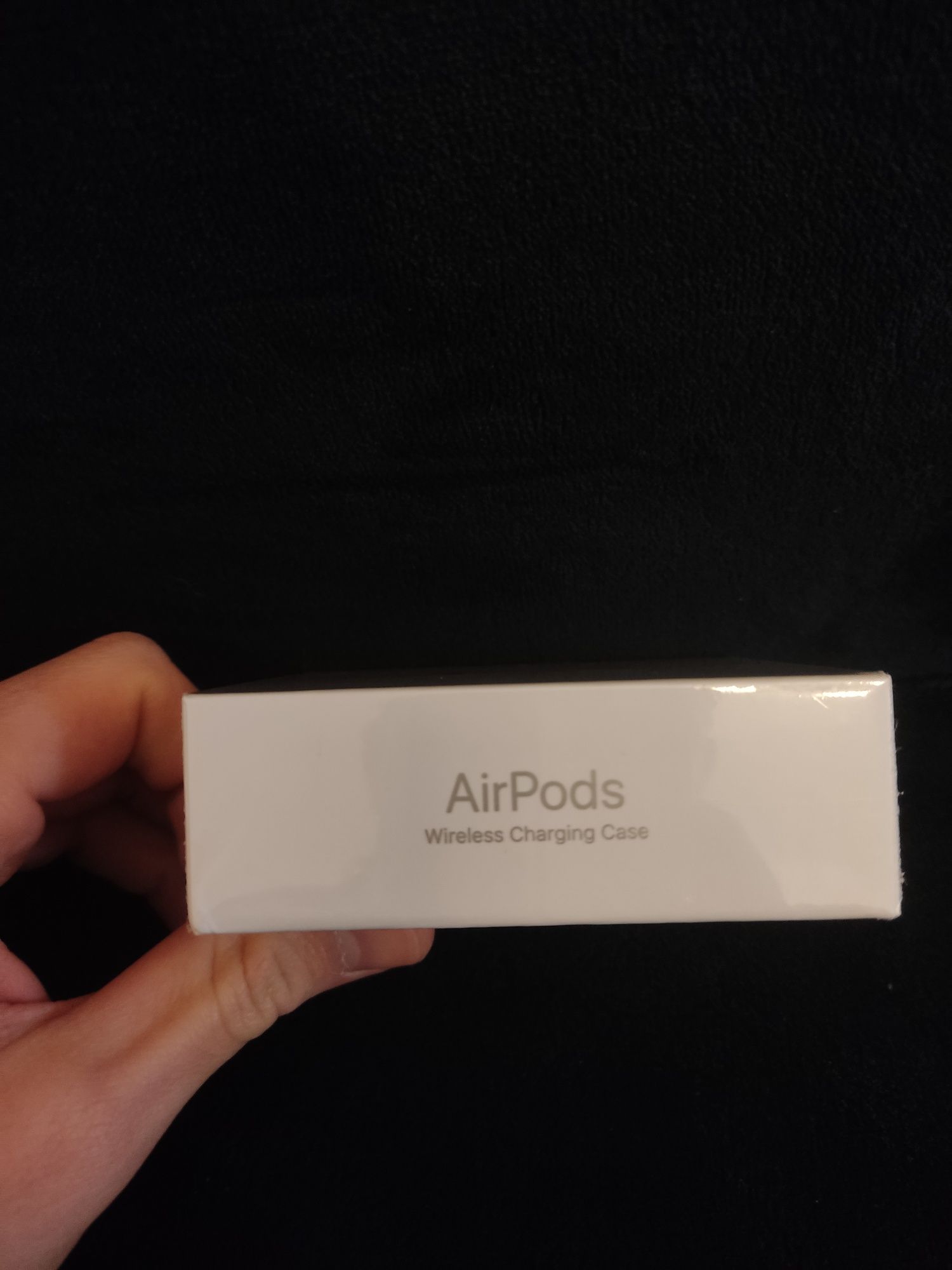 AirPods 2 zapakowany