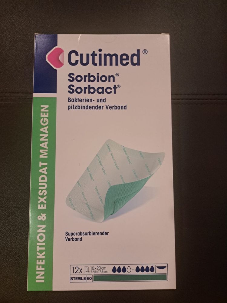 Opatrunek ze srebrem CUTIMED wielkosc 10x20 cm. 12 plastrow