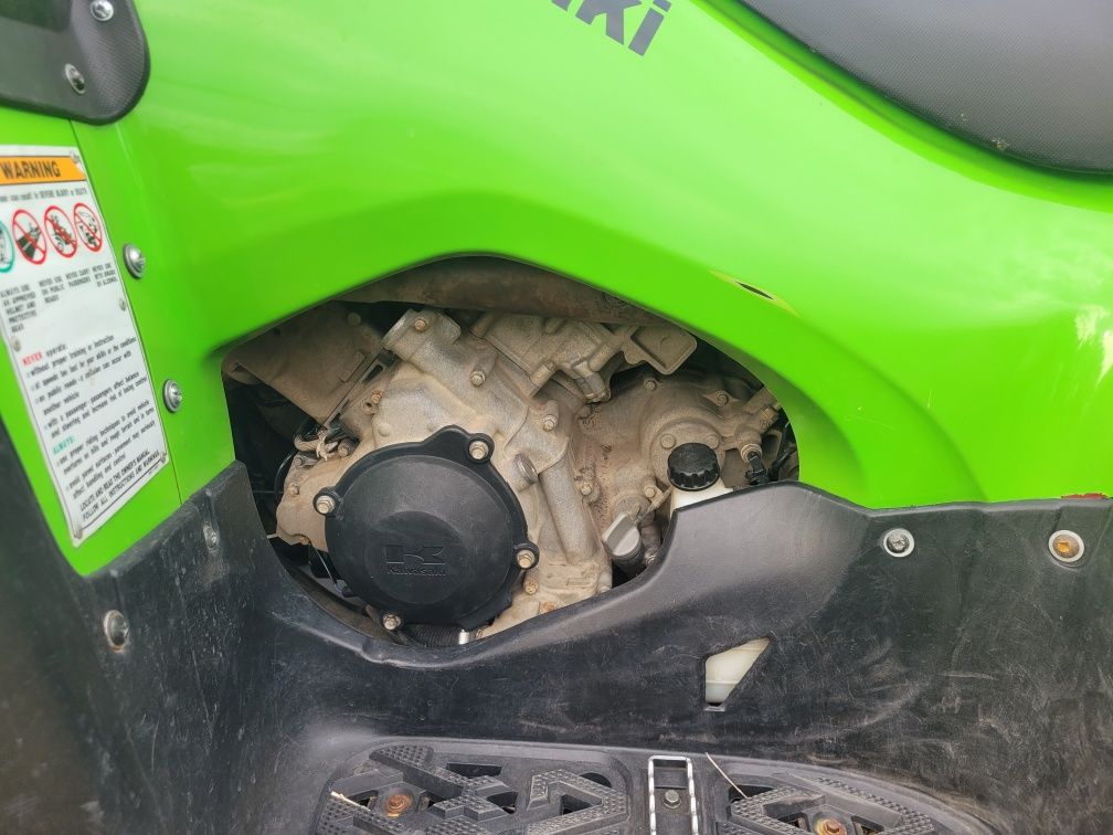 Продам квадроцикл Kawasaki Brute force 750