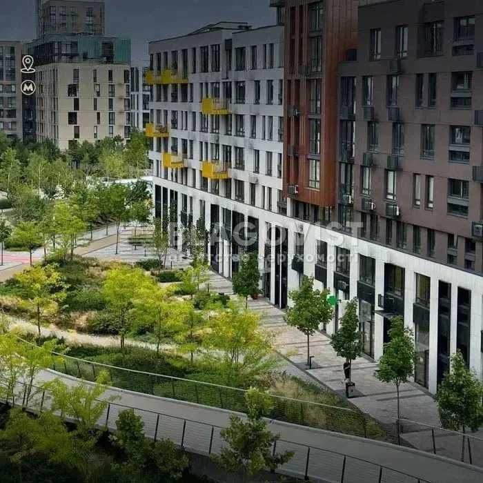 Продаж 3к квартири 125м2 ЖК Файна Таун Салютна Нивки