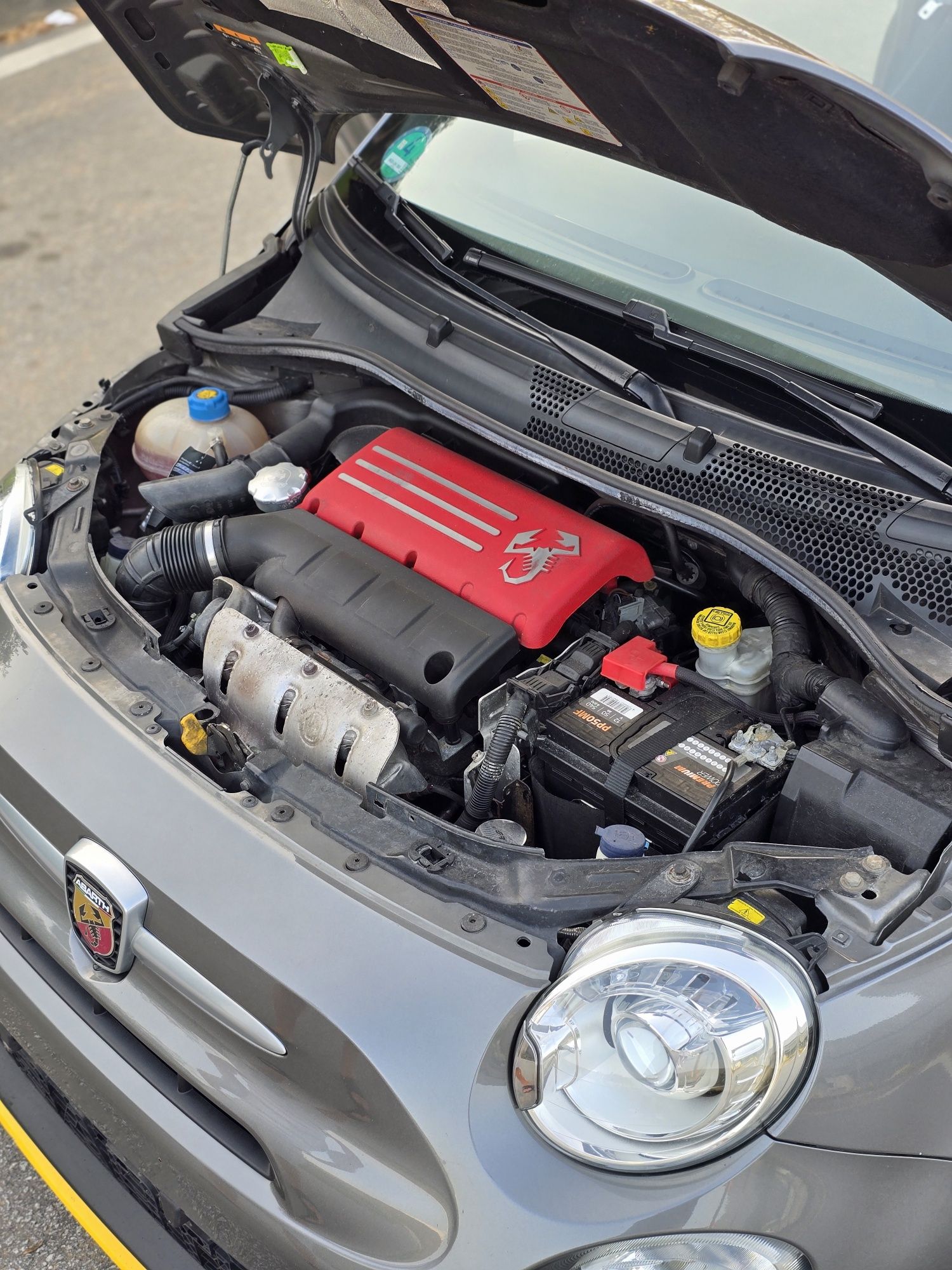 Abarth 595C Pista sabelt carbono