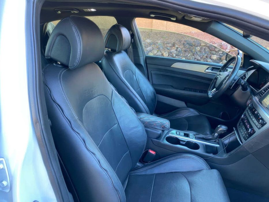 Hyundai Sonata Limited      2017