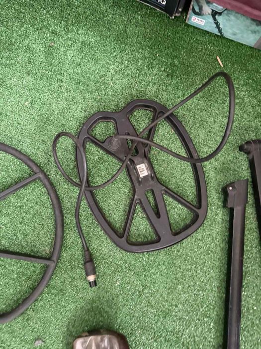 Металошукач Quest Q20+Arven 32. Металлоискаткль Квест