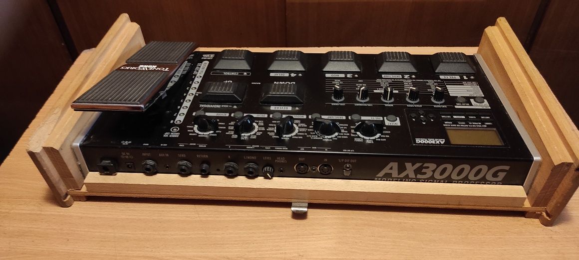 Multiefekt gitarowy Korg AX 3000 G