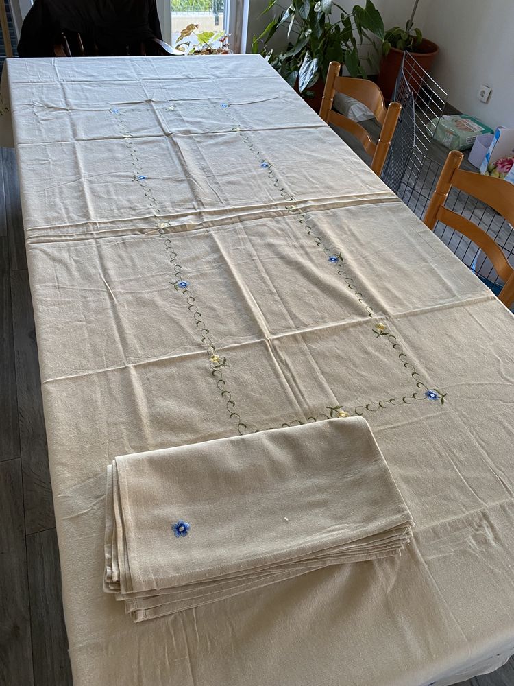 Toalha de mesa em linho 173*270 e 12 guardanapos