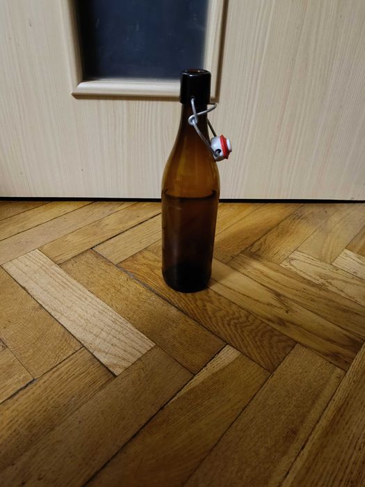 Butelka szklana brązowa