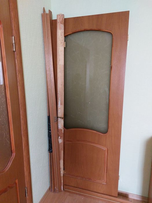 Продам міжкімнатні двері