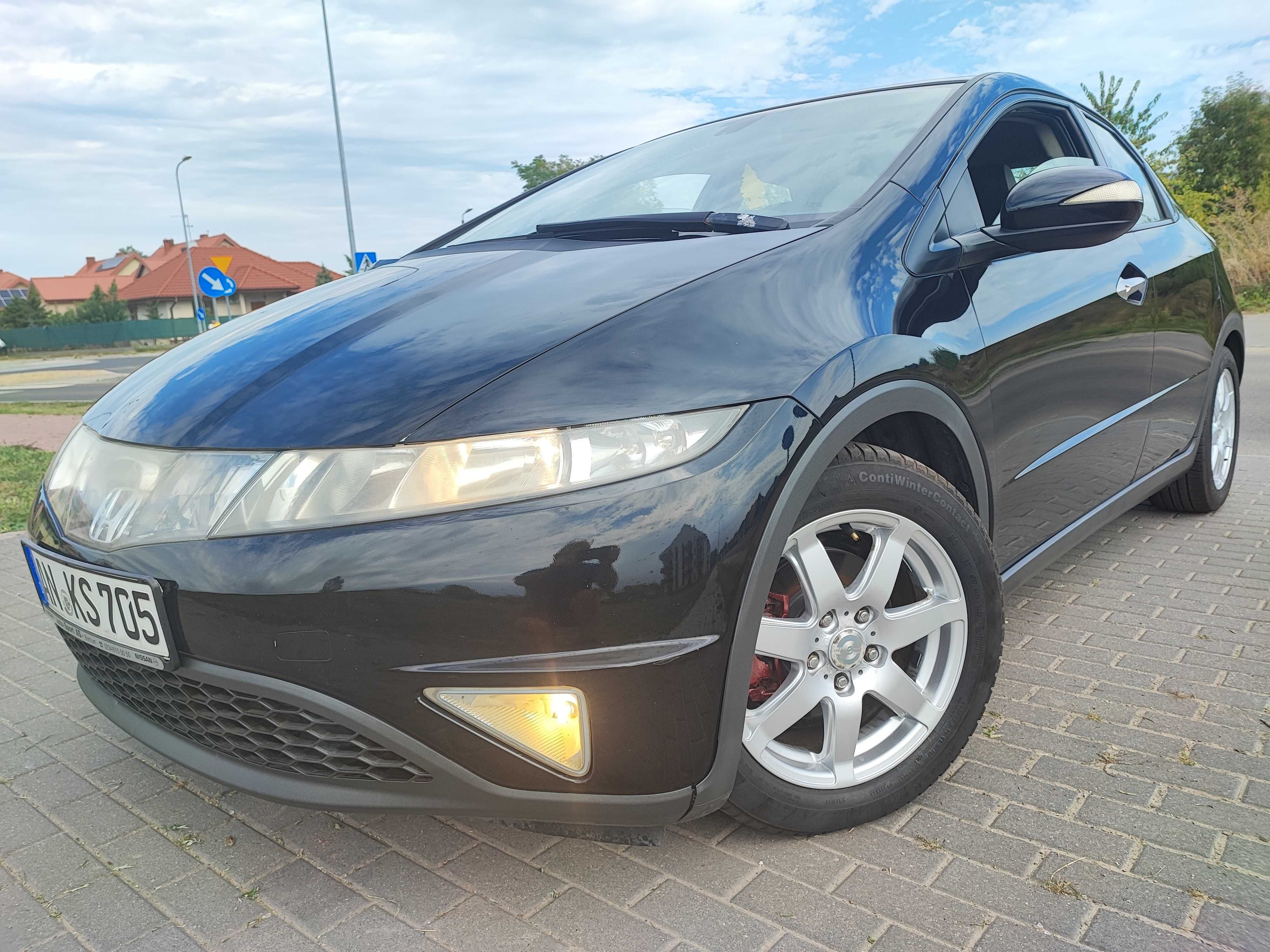 Civic Ufo 1.8ben-140KM 4 drzwi Klima Komputer Welur Alu 16"