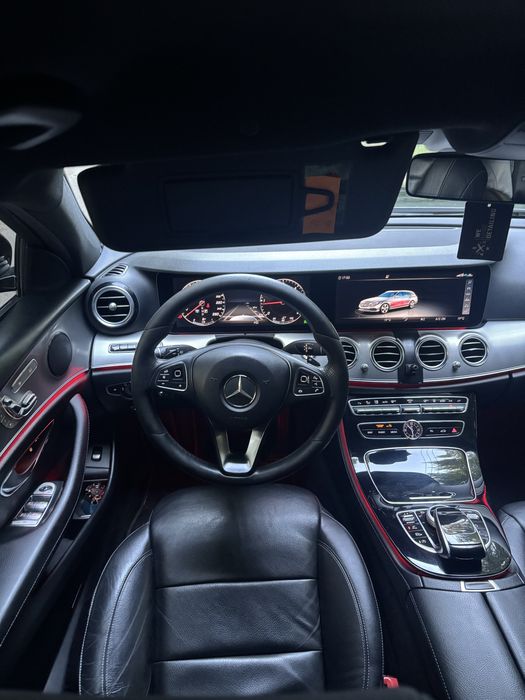 Mercedes-Benz W213/S213 e220d 4Matic 4x4 AMG Webasto Skóry Virtual