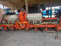 KUHN Planter 3м сівалка пропашна 8 рядна, анкерна.