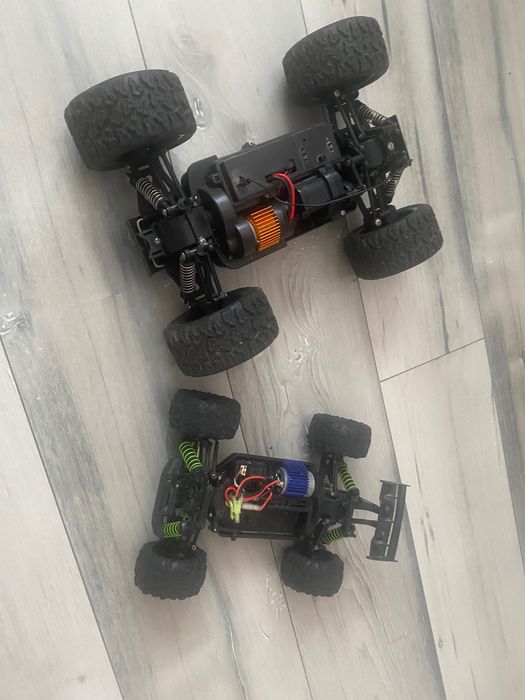 Profesjonalne autka zdalnie sterowane 2 sztuki