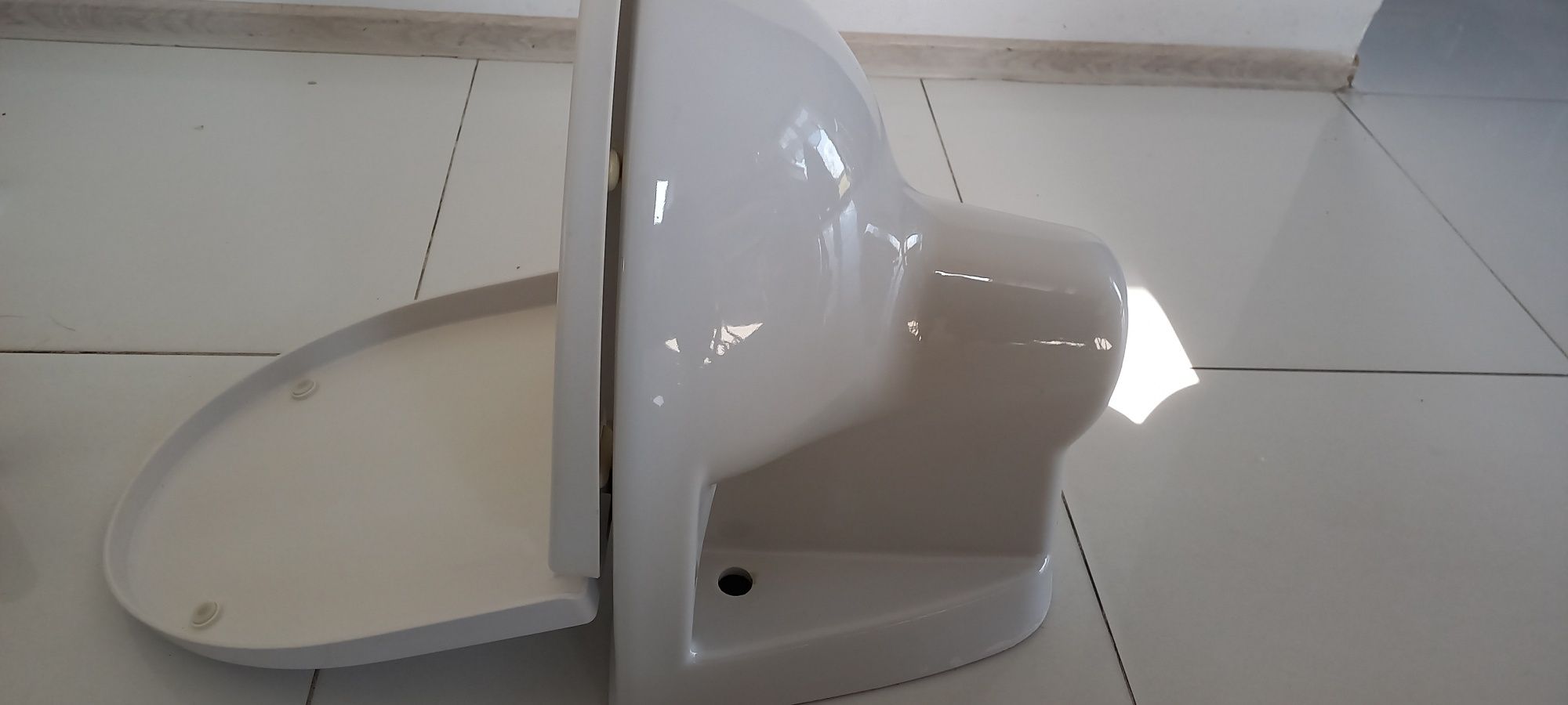 Miska wc że stelażem podtynkowym