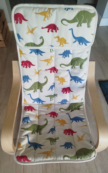 Dziecięcy fotel Ikea Piany stan idealny z pokrowcem dinozaury