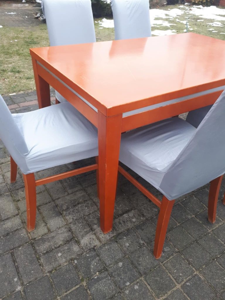 Solidny stół plus 6 krzesel