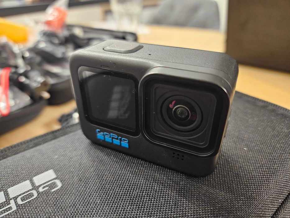 GoPro Hero 11 Black + akcesoria + karta 64GB