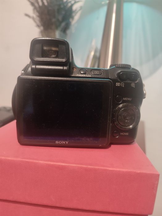 Sony Cyber-shot DSC-H9 Digital Camera 8.1MP DSC H9 Black
