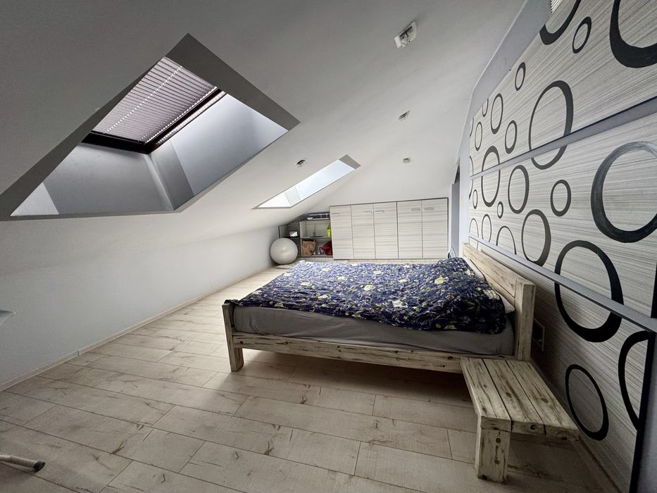 Dom Wyczerpy  + hala magazynowa + basen + działka 2500m