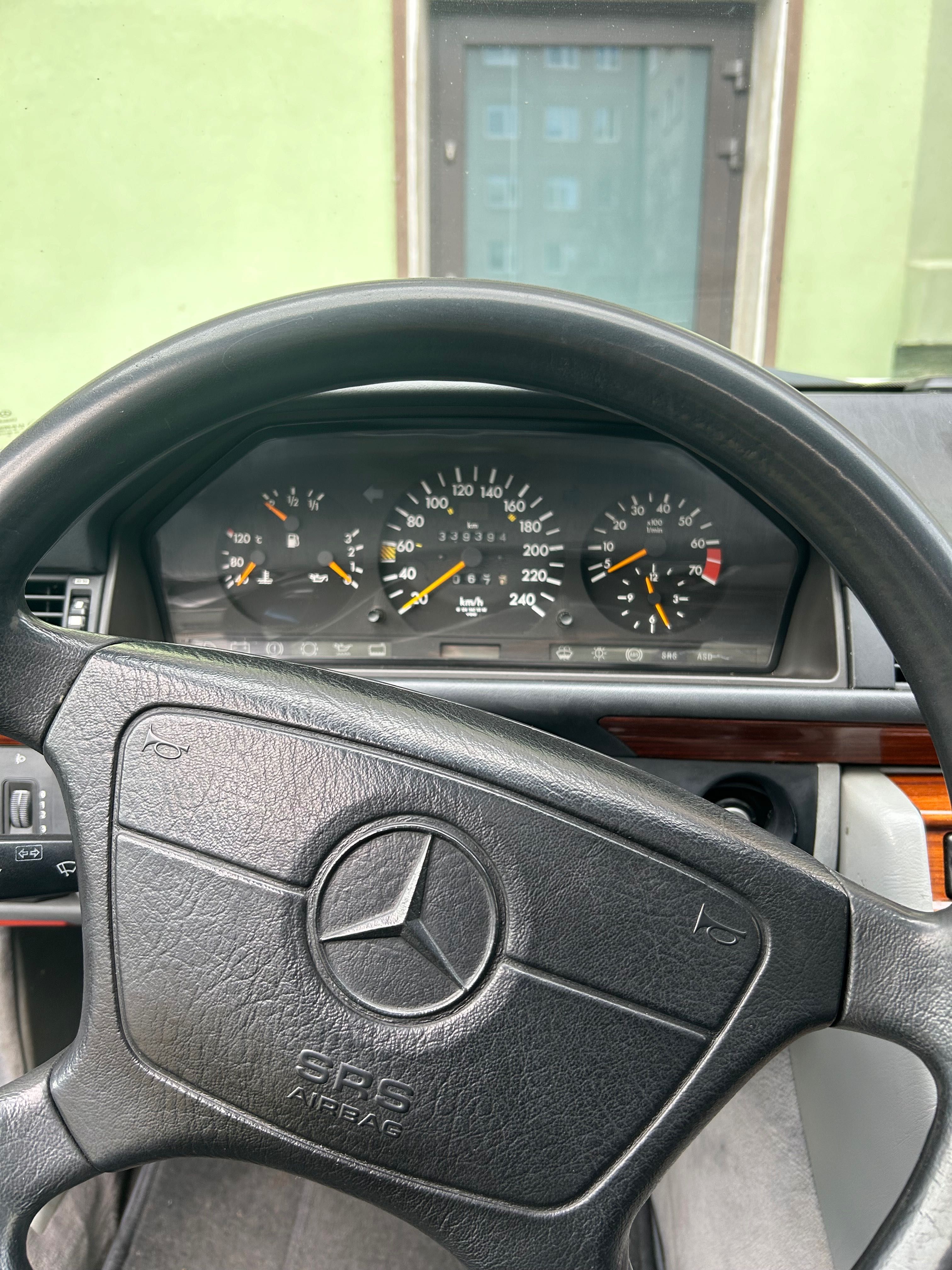 Mercedes W124 Coupe