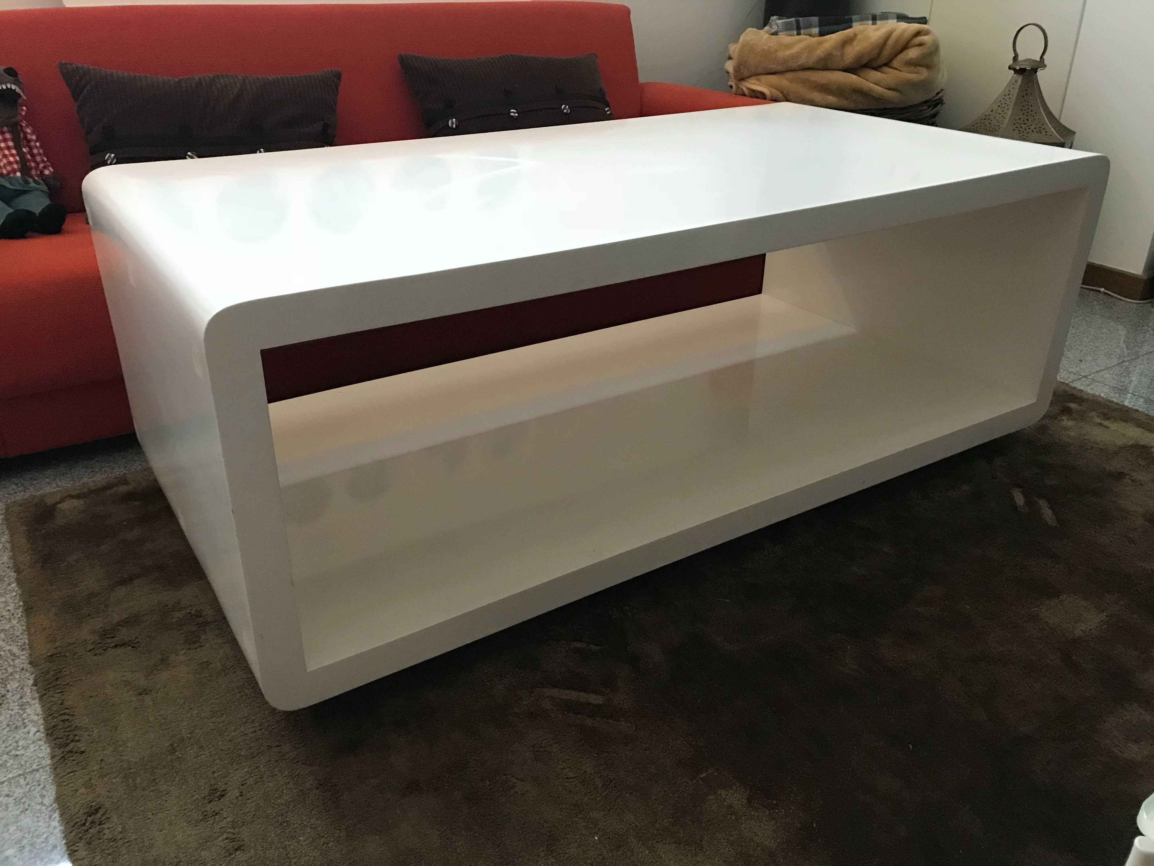 Mesa de Centro em MDF Lacado