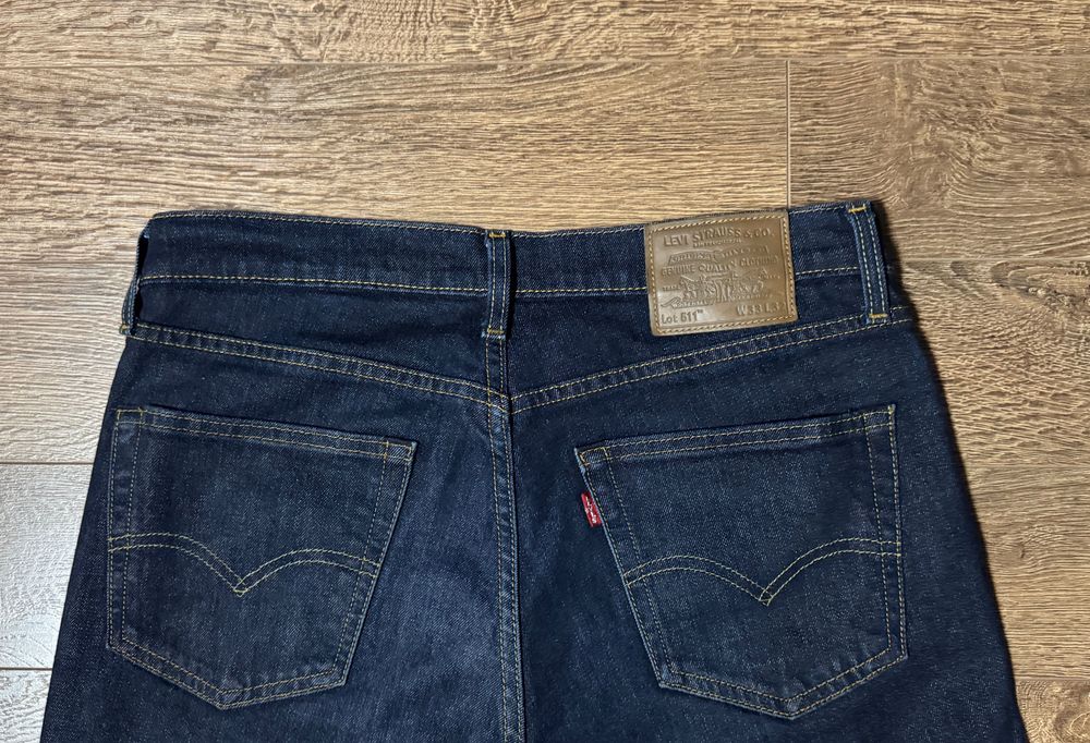 Джинсы Levi’s Premium.