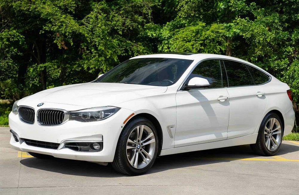 BMW 3 Series 330i      2017