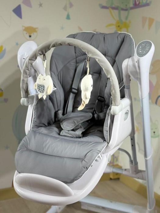 Стільчик для годування + крісло-гойдалка Caretero