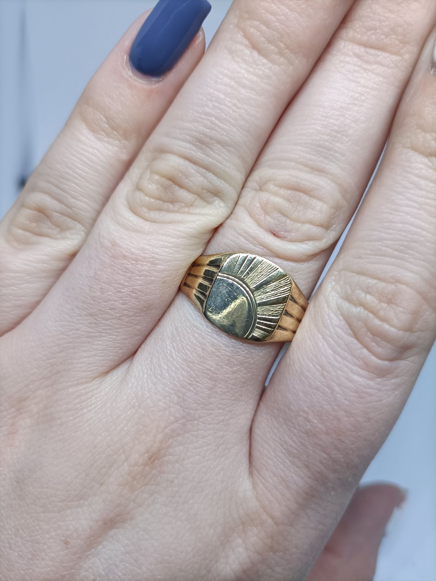 Piękny pierścionek/sygnet ze złota, złoto 375