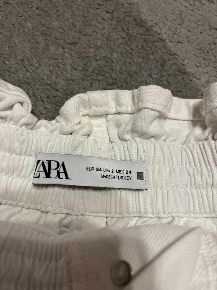 Шорти zara  білі