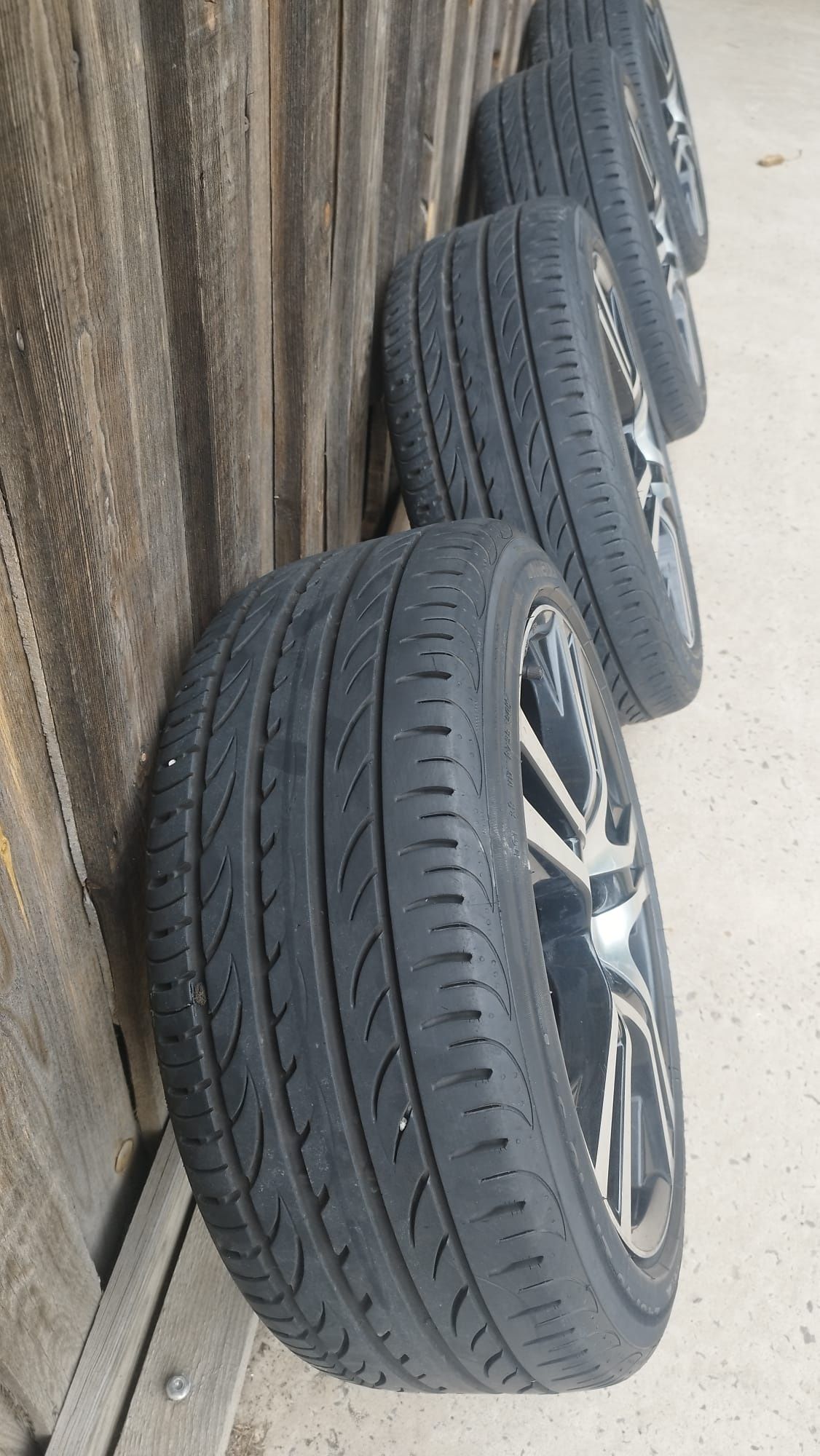 Koła Audi A4 A5 felgi alufelgi opony komplet 5x112 opony 245/40 r18