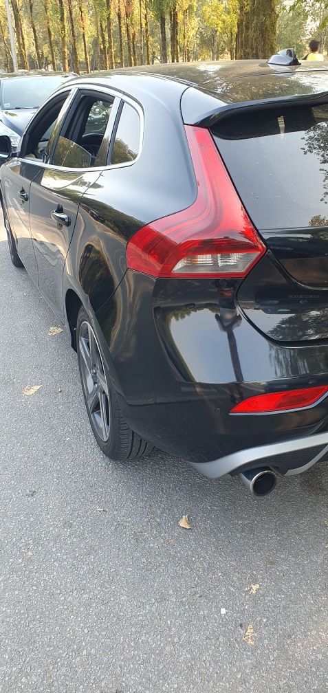 Volvo V40 Rdesign