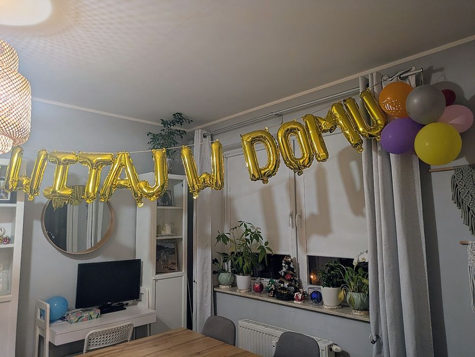 Oddam napis Witaj w domu balony literki