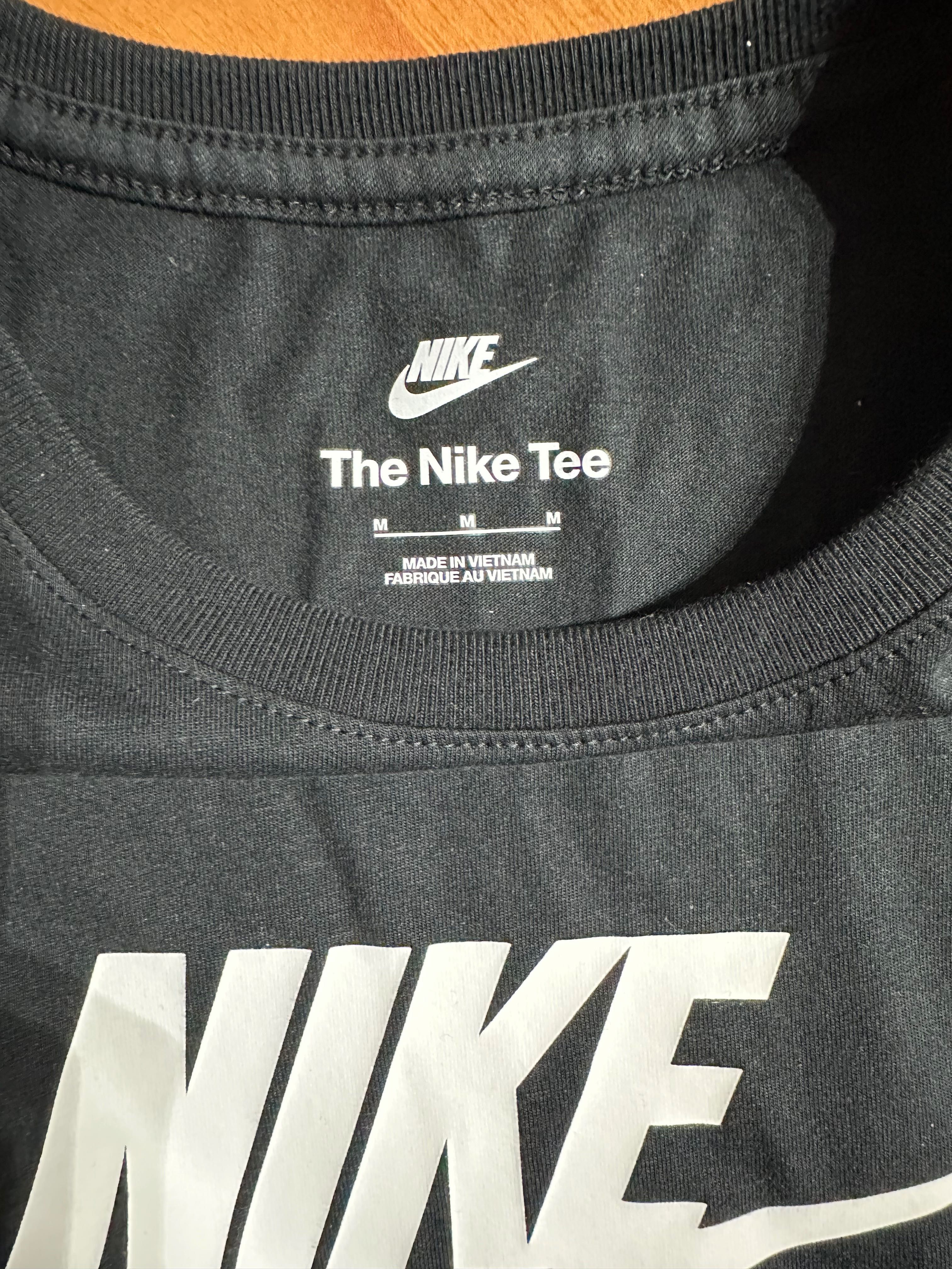 Продам женскую футболку Nike, р. М.
