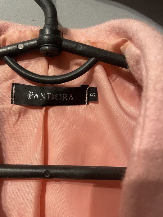 Жіноче пальто весна/осінь, рожеве, класичне 42р