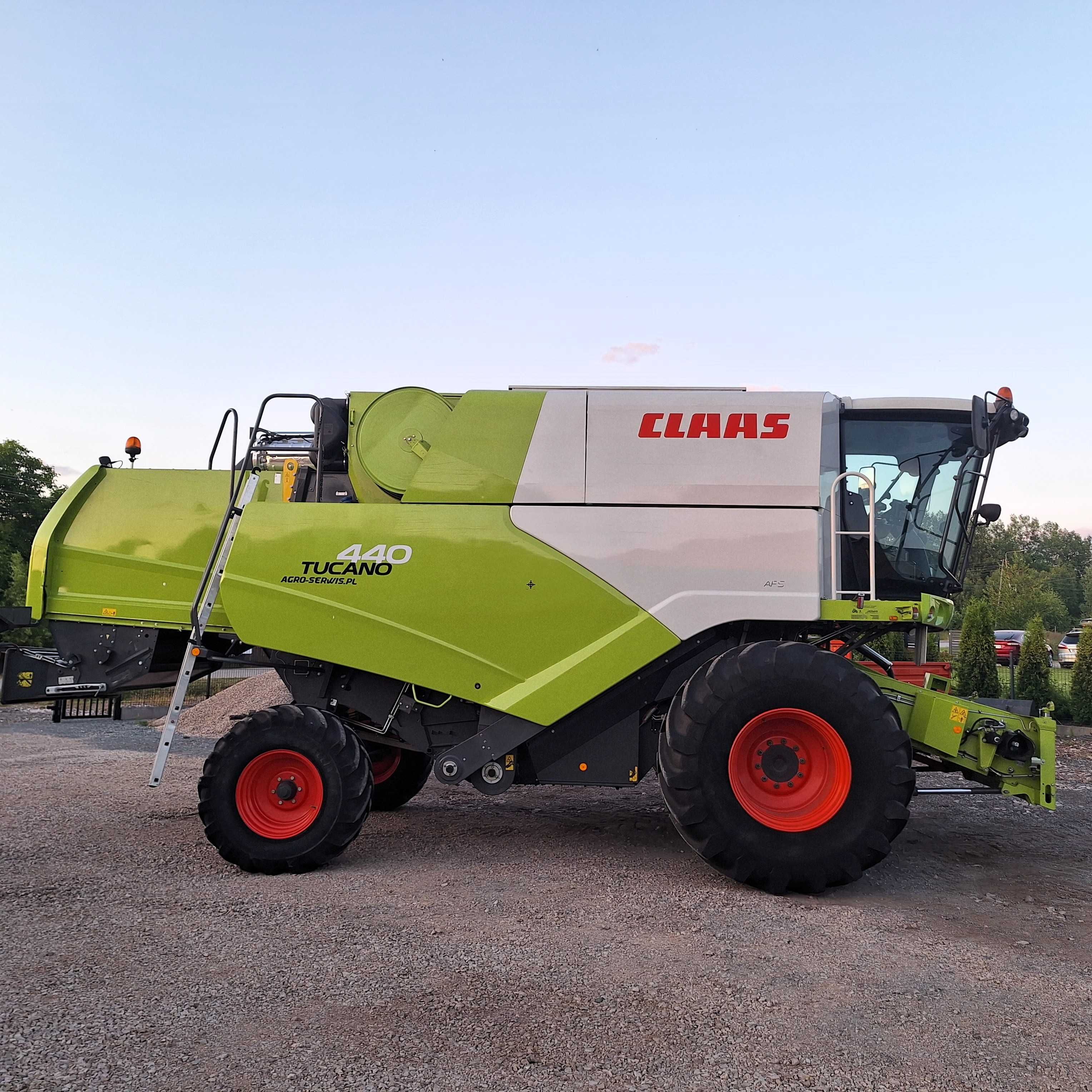 Claas Tucano 440 .2021ROK 690MTG CLAAS CORIO 675 FC Tucano 450 Trion