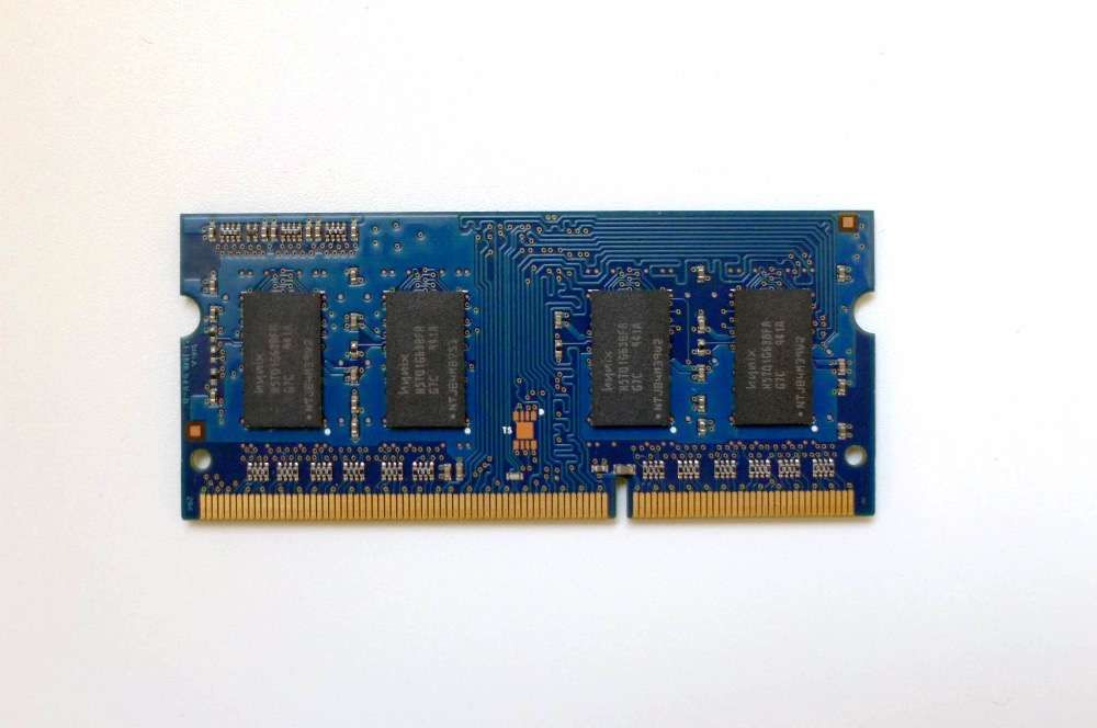 Memória RAM 2 Gb (2 Unidades de 1 Gb) - PC3-8500 - DDR3 1066 Mhz