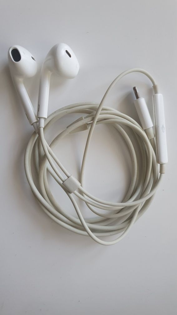 Проводні навушники  Аpple EarPods with lightning