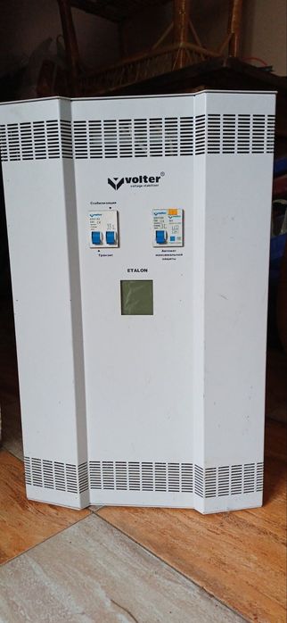 Стабілізатор напруги Volter Etalon-11 безступінчастий