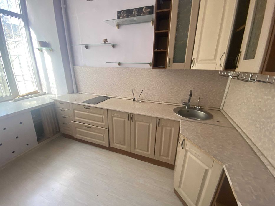 Продам 2-х кімнатну кв. в центрі Києва-вул.Антоновича, 24–155 000 у.е.