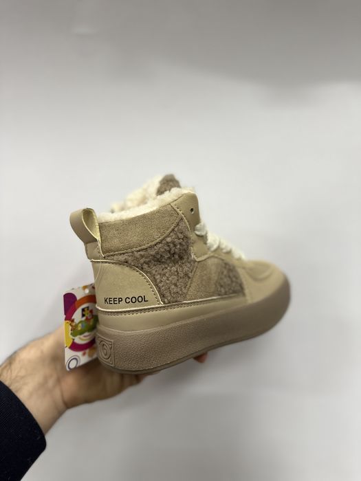 Черевики для дівчинки зимові на овчині 27-32, бежеві ботинки зимние
