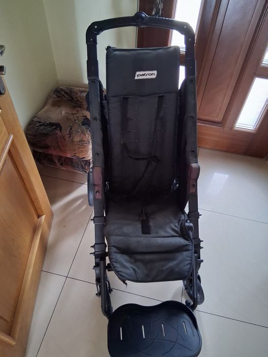 Bardzo solidny wózek Patron dla dziecka niepełnosprawnego