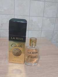 Парфумована вода для жінок La Rive Cash Woman 30 мл