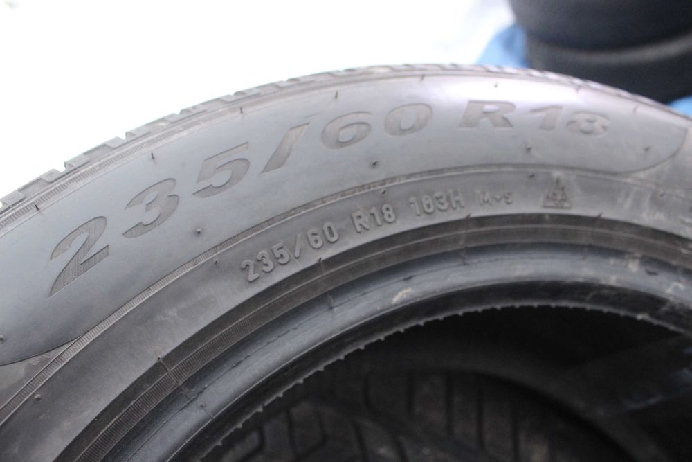 R18=235-60-R18 PIRELLI SCORPION комплект шин зимняя резина GERMANY