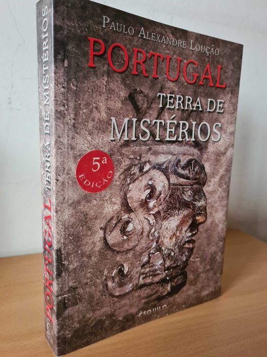Livro "Portugal Terra de Mistérios" de Paulo Alexandre Loução