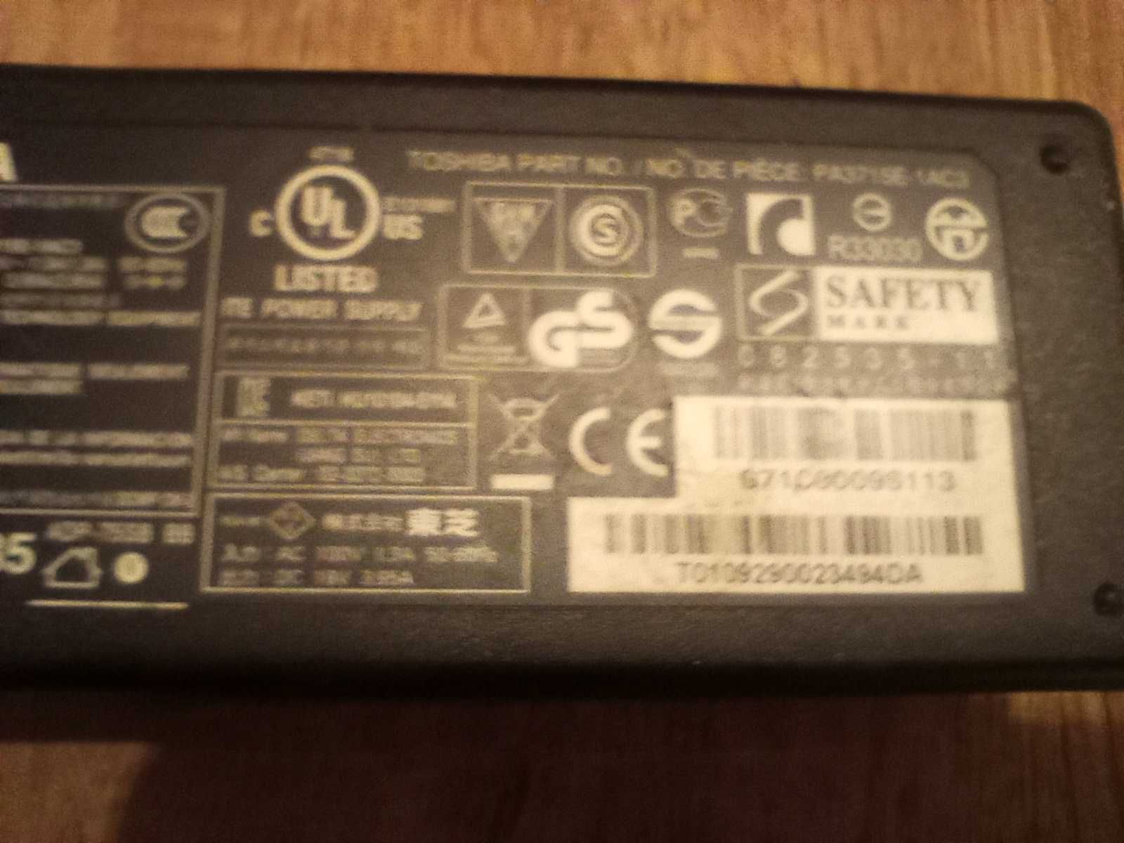 Oryginalny Zasilacz TOSHIBA 19V 3.95A 75W model PA3715E 1AC3